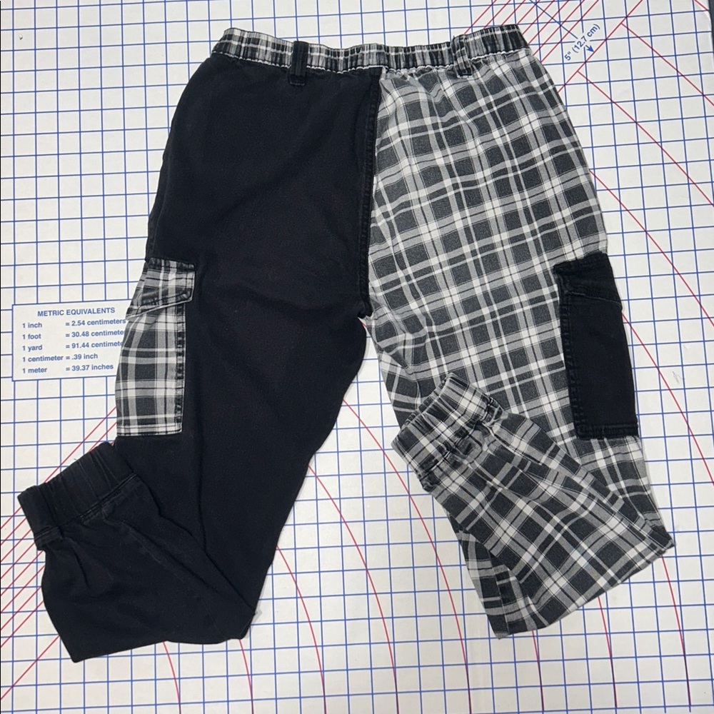 Almost Famous Monochrome Plaid Trousers - Picture 9 of 9